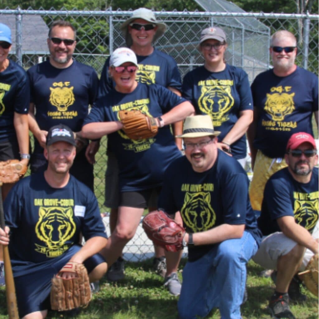 Bulk class reunion shirts manufacturer for alumni events